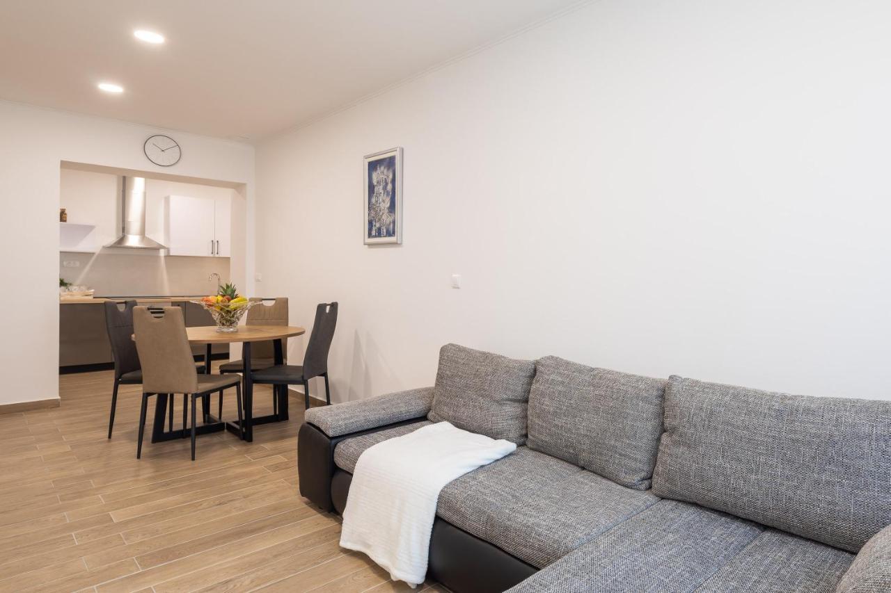 Direct Beach Apartments Jesenice  Exterior foto