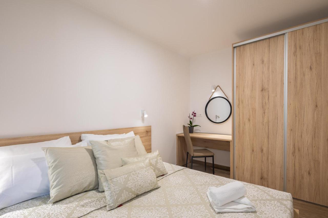 Direct Beach Apartments Jesenice  Exterior foto