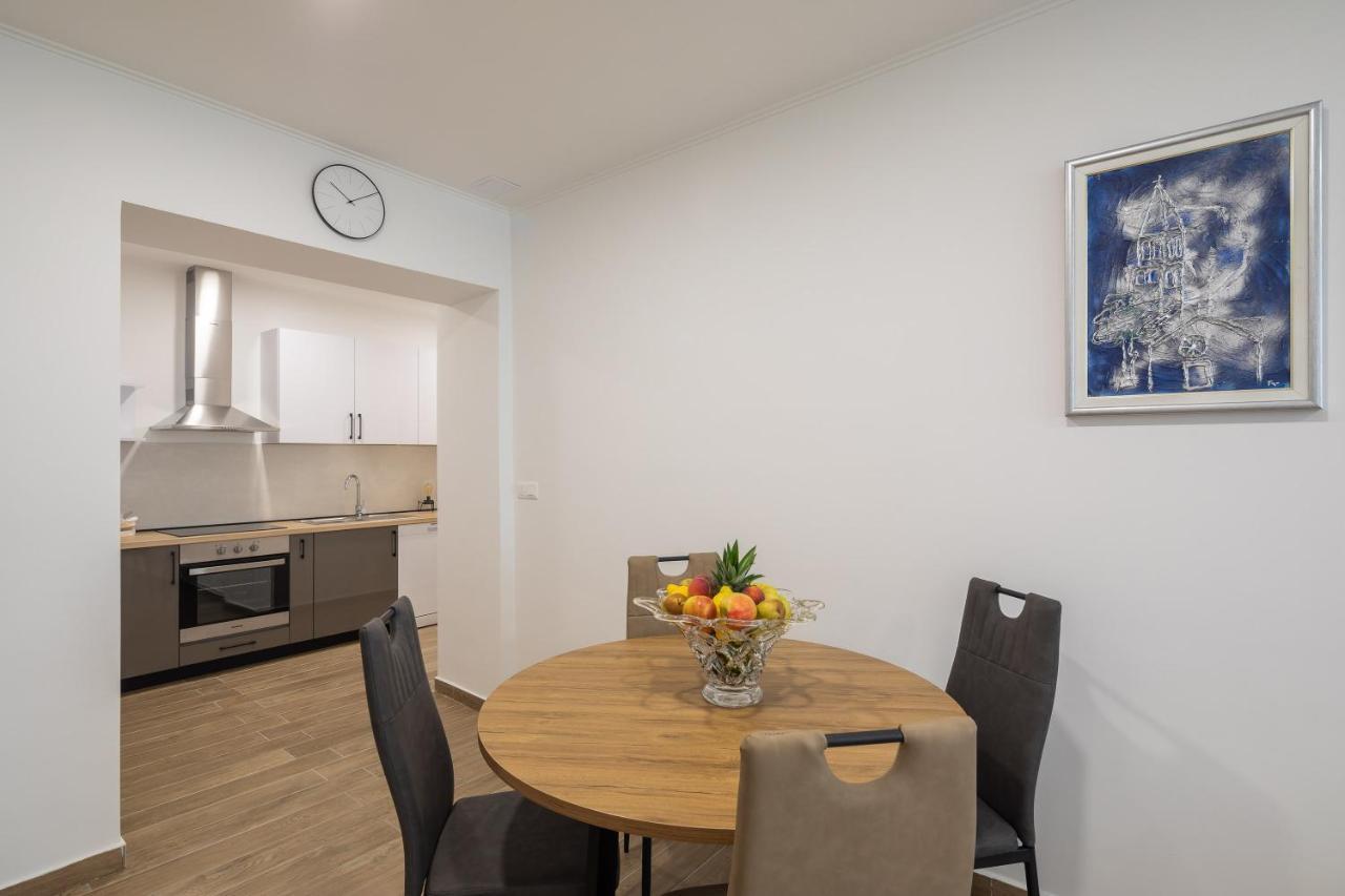 Direct Beach Apartments Jesenice  Exterior foto