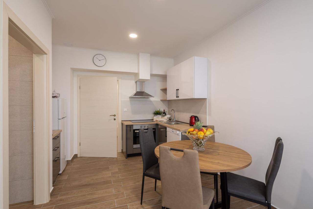 Direct Beach Apartments Jesenice  Exterior foto